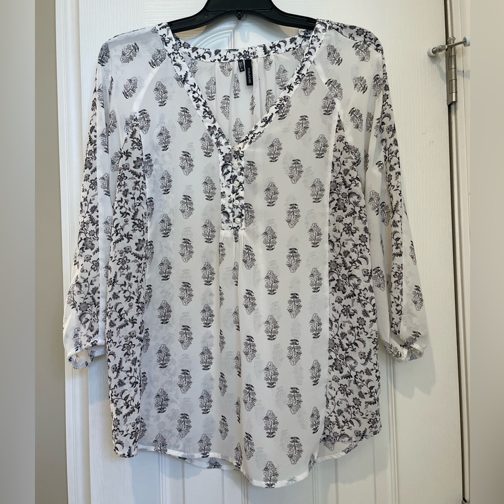 Maurices Women’s Top- White/Black/Gray, Medium